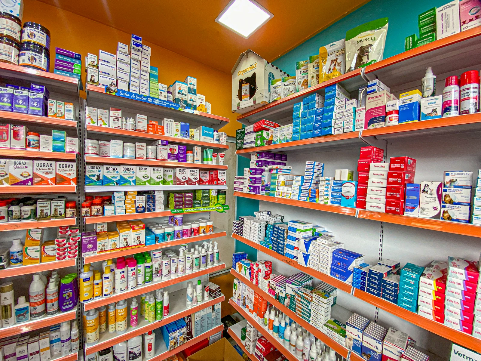 Medicamentos veterinários na Nutriaves Pet Center